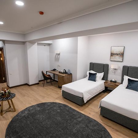 Krokus Plaza Taszkent Zewnętrze zdjęcie
