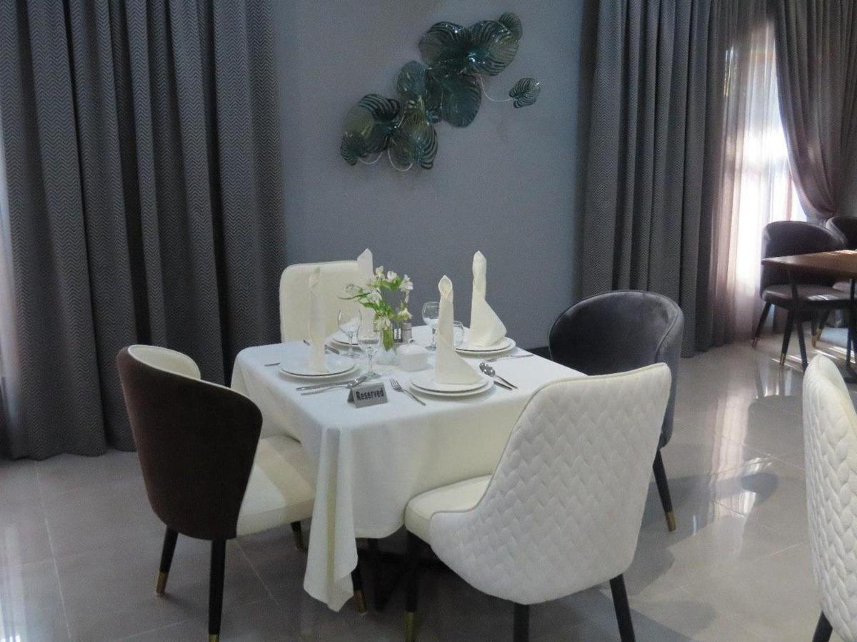 Krokus Plaza Taszkent Zewnętrze zdjęcie